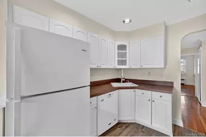 223 1/2 Delano W Avenue, Yonkers, NY 10704 - Photo 11