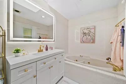 442 Hoffman Lane, Hauppauge, NY 11788 - Photo 33