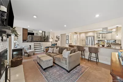 442 Hoffman Lane, Hauppauge, NY 11788 - Photo 3