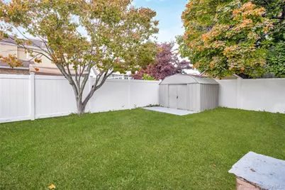 15 N Butehorn Street, Bethpage, NY 11714 - Photo 29