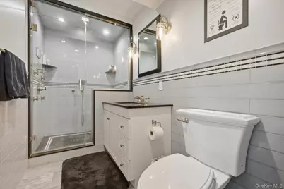 55 Lenox Road #2V, Rockville Centre, NY 11570 - Photo 13