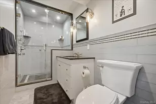 55 Lenox Rd, Rockville Centre, NY 11570 - Photo 13