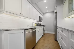 55 Lenox Rd, Rockville Centre, NY 11570 - Photo 9