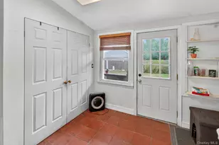 41 Ostend Rd, Island Park, NY 11558 - Photo 37