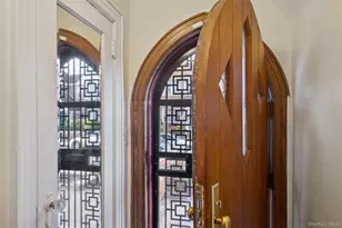 131-18 226th St, Springfield Gardens, NY 11413 - Photo 5