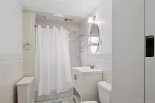 131-18 226th St, Springfield Gardens, NY 11413 - Photo 29