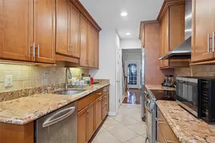 131-18 226th St, Springfield Gardens, NY 11413 - Photo 19
