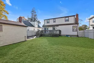 147 Ruxton St, Uniondale, NY 11553 - Photo 15