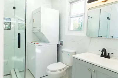 168 Oldfield Avenue, Amityville, NY 11701 - Photo 7