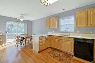 71 Holland Ave, White Plains, NY 10603 - Photo 9