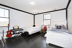 247 Cherry Ln, Suffern, NY 10901 - Photo 19