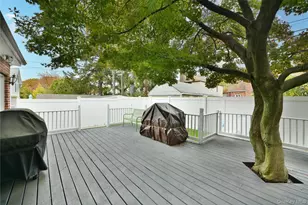 79-27 212th St, Hollis, NY 11364 - Photo 27