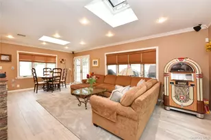 79-27 212th St, Hollis, NY 11364 - Photo 13