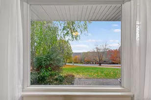 104 Hillside Rd, Poughquag, NY 12570 - Photo 9