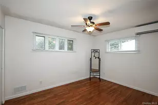 6 Gerhard Rd, Plainview, NY 11803 - Photo 15