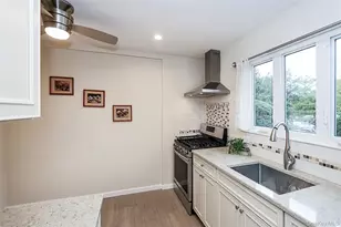 6 Gerhard Rd, Plainview, NY 11803 - Photo 3