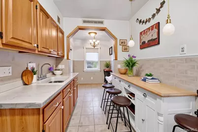 2849 E 195th Street, Bronx, NY 10461 - Photo 17