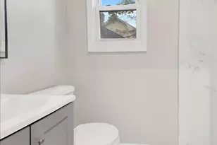 4411 Edson Ave, Bronx, NY 10466 - Photo 9