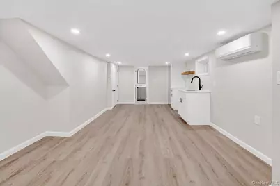 4411 Edson Avenue, Bronx, NY 10466 - Photo 13