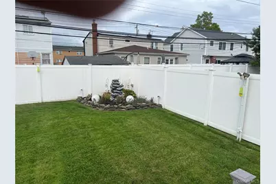 2082 Renfrew Avenue, Elmont, NY 11003 - Photo 5