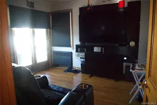 2082 Renfrew Ave, Elmont, NY 11003 - Photo 27