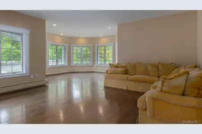 185 Spook Rock Road, Suffern, NY 10901 - Photo 7