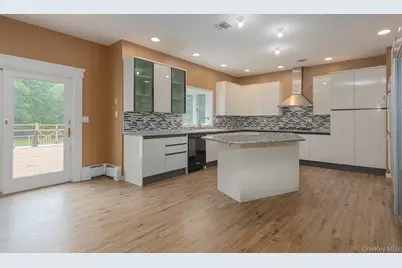 185 Spook Rock Road, Suffern, NY 10901 - Photo 11