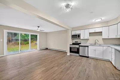 11 Kathleen Court, Kiamesha Lake, NY 12751 - Photo 3