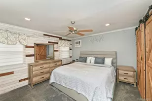 84 Bruce Ave, Hicksville, NY 11801 - Photo 15