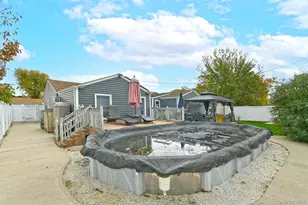 84 Bruce Ave, Hicksville, NY 11801 - Photo 23