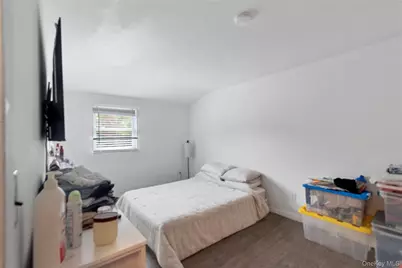 231 Hill Rise, Calverton, NY 11933 - Photo 9