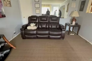 34 Carleton St, Westbury, NY 11590 - Photo 3