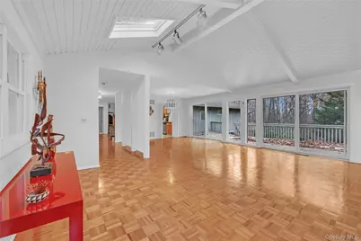 11 Charnwood Drive, Montebello, NY 10901 - Photo 5