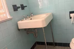 27-18 Collier Ave, Edgemere, NY 11691 - Photo 5