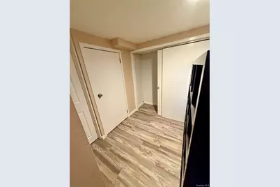 [Address not provided], Lindenhurst, NY 11757 - Photo 27