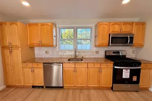 [Address not provided], Lindenhurst, NY 11757 - Photo 3