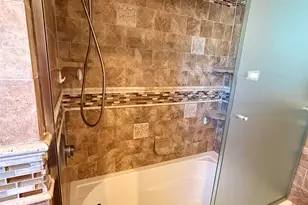 [Address not provided], Lindenhurst, NY 11757 - Photo 23