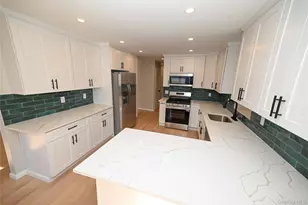 124 Willett Pl, Roosevelt, NY 11575 - Photo 5