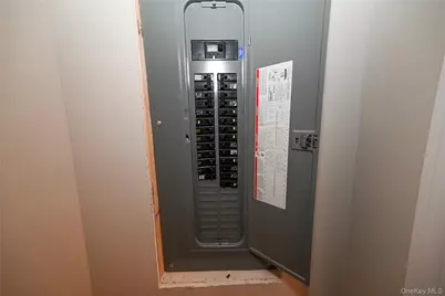 124 Willett Place, Roosevelt, NY 11575 - Photo 27