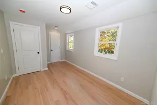 124 Willett Pl, Roosevelt, NY 11575 - Photo 19