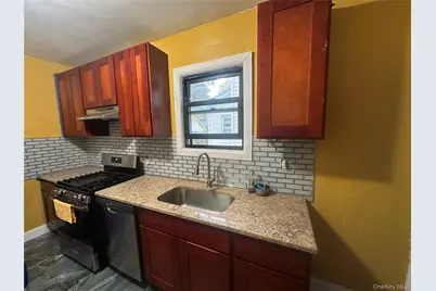 189-05 Mangin Avenue, Saint Albans, NY 11412 - Photo 3