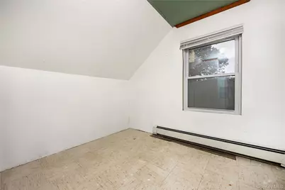 1137 Namdac Avenue, Bay Shore, NY 11706 - Photo 13