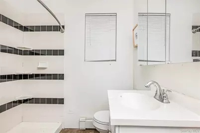 1137 Namdac Avenue, Bay Shore, NY 11706 - Photo 7