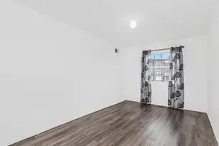 197 Surf Dr, Bronx, NY 10473 - Photo 13