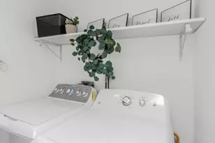 197 Surf Dr, Bronx, NY 10473 - Photo 7