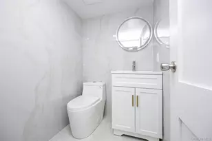 190-16 33 Ave, Flushing, NY 11358 - Photo 17