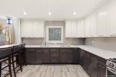 7 Jacqueline Road, Monsey, NY 10952 - Photo 3