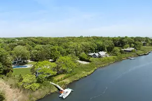 60 Franklin Ave, Quiogue, NY 11978 - Photo 23