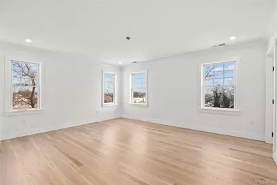 20 Hilltop Drive, Port Chester, NY 10573 - Photo 13