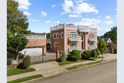 6435 Marathon Parkway, Little Neck, NY 11362 - Photo 3